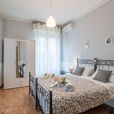 Terrazze Italiane City Center - White Apartment Verona Exterior photo
